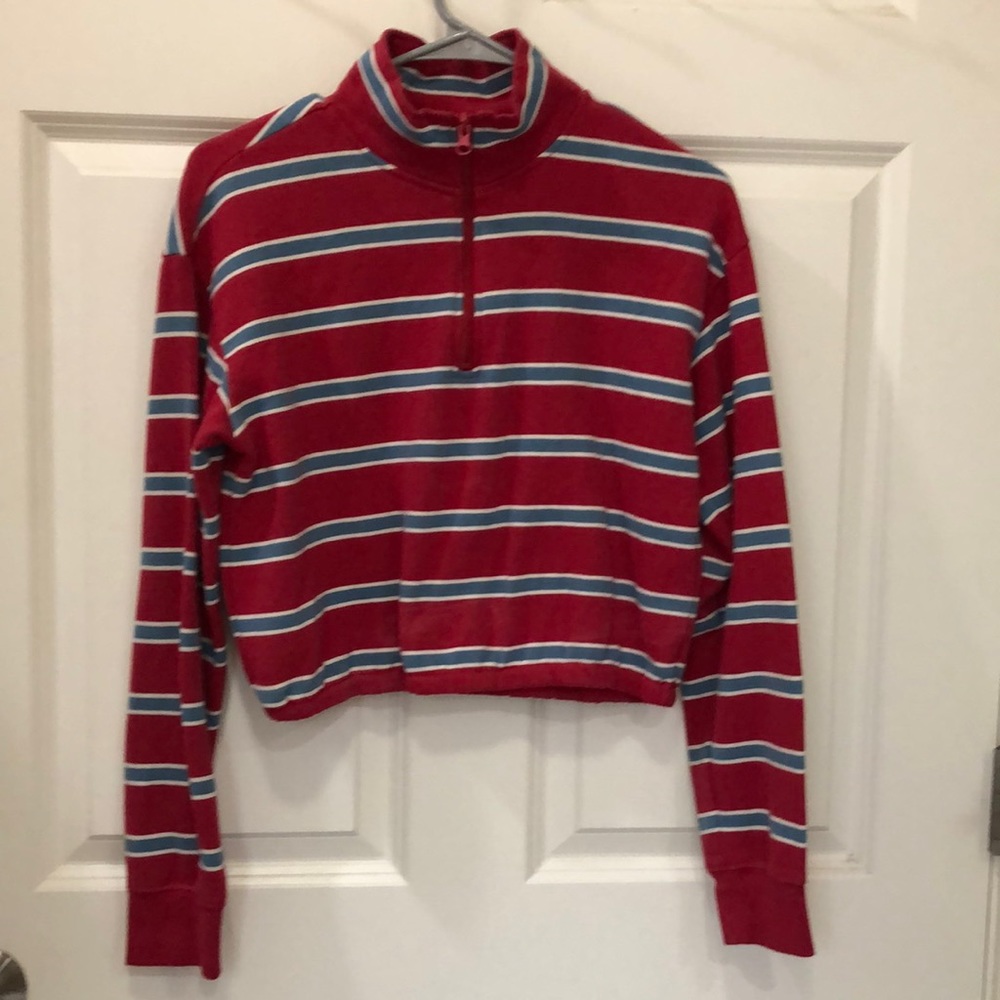 Crop top, long sleeve shirt